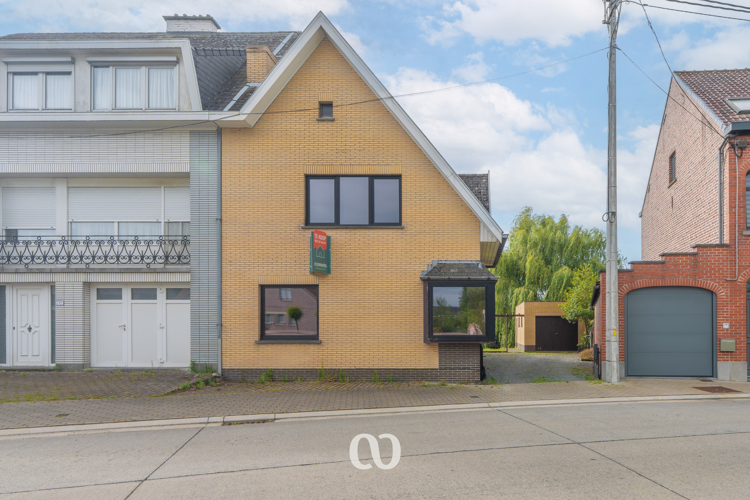 Halfopen bebouwing met 3 slaapkamers - foto 1
