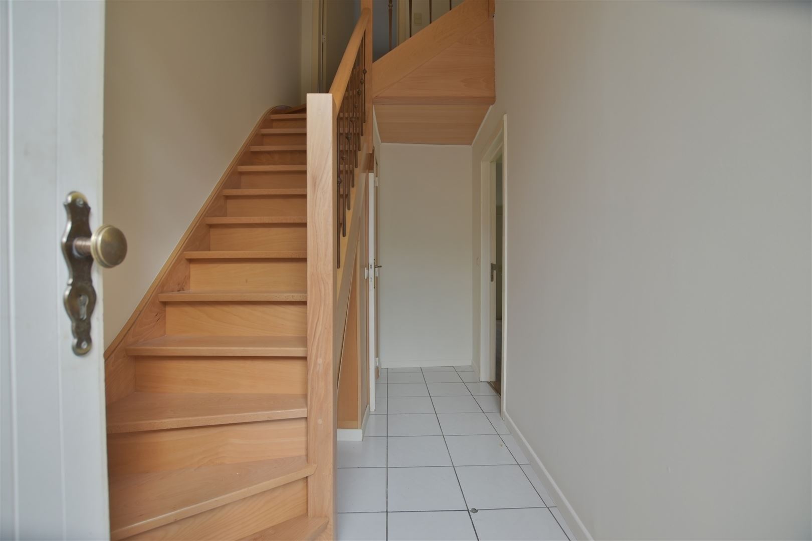 Sympathieke woning in een oase van rust middenin centrum - foto 3