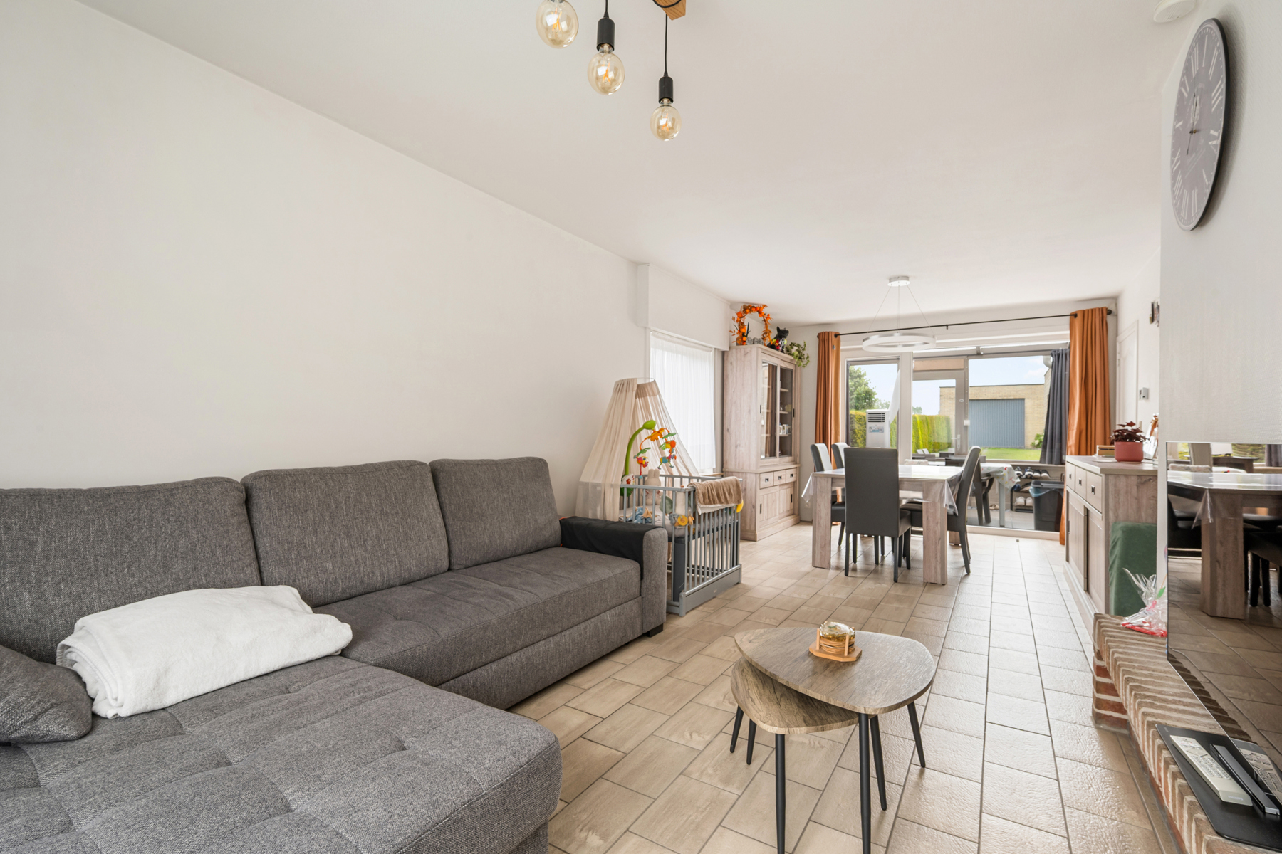 Instapklare halfopen woning met 2 garages - foto 4