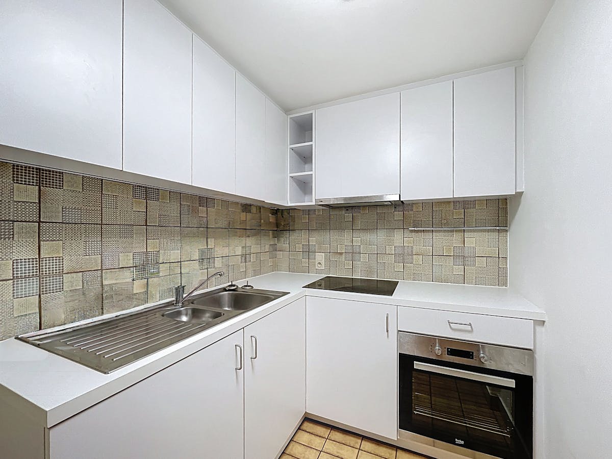 Lichtrijke studio met terras te huur in Gent - foto 5