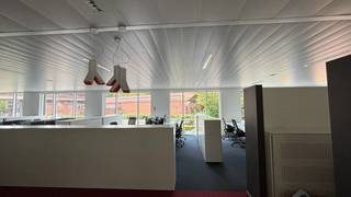 À Kolonel Begaultlaan 1C, 3012 Leuven, découvrez des espaces de bureaux avec archives à louer, disponibles en deux formules : 500 m² ou 1000 m².Le...