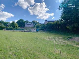 Contact : 0497 84 93 02 - We Invest Ourthe-Amblève et Vivian ont le plaisir de vous présenter ce superbe terrain à bâtir situé dans la commune...