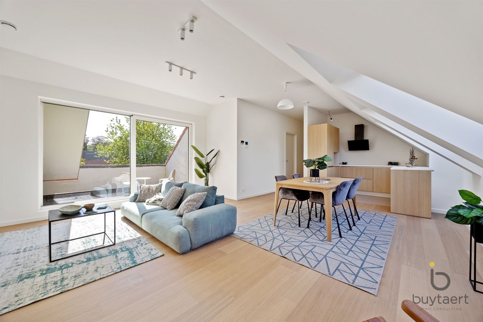 Beleef luxe, comfort en energiezuinigheid in een karaktervolle architectuur. - foto 1
