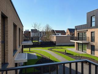 Cet appartement neuf moderne situé au Schranshoevelaan 8, Bâtiment C, boîte 1.3 dispose d’un séjour spacieux et lumineux avec cuisine...