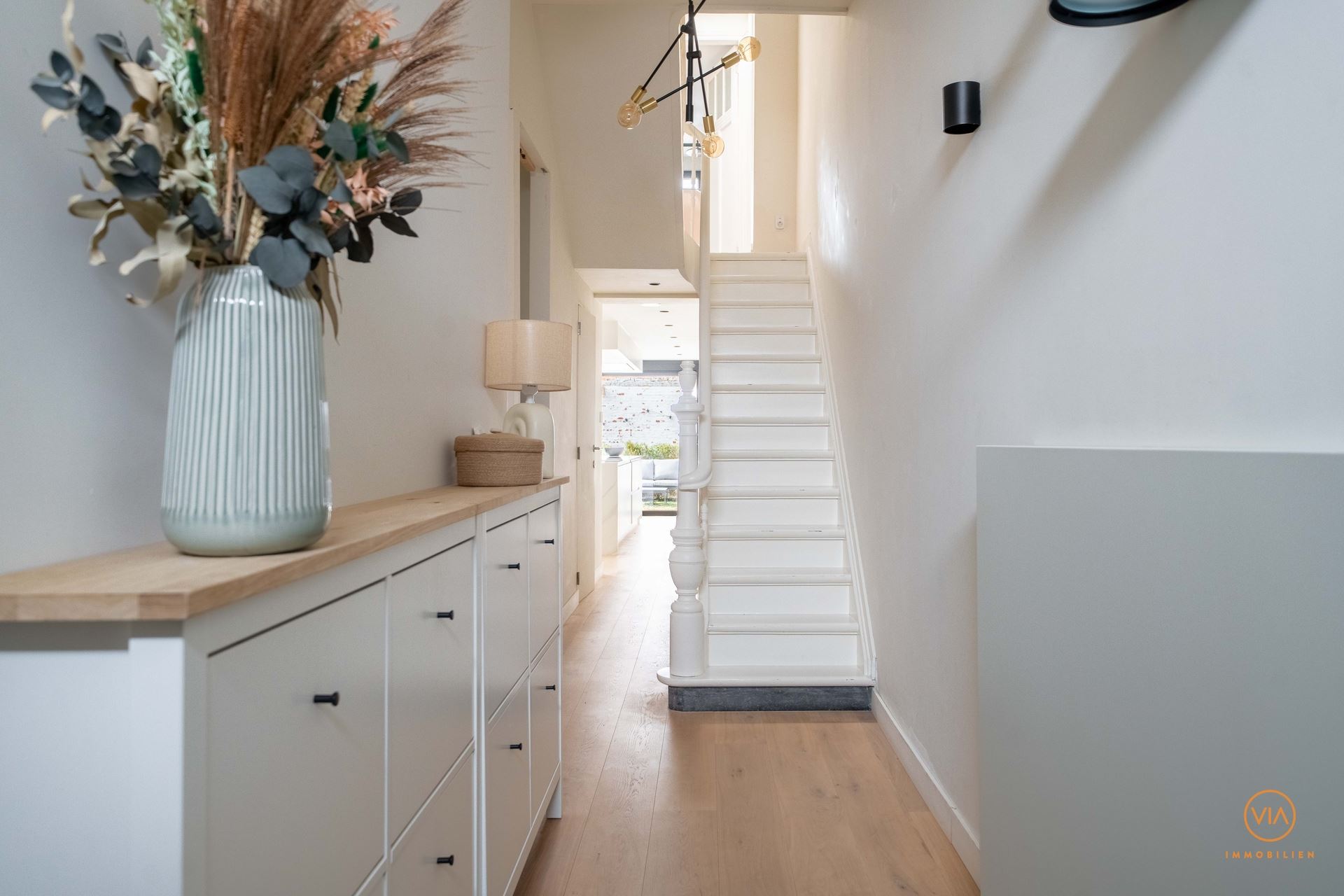 Authentiek gerenoveerde woning in het hart van de Pulhofwijk - foto 2