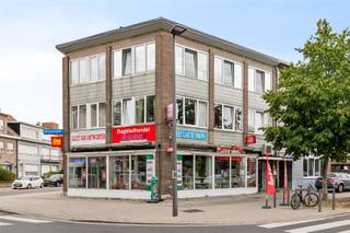 Op te frissen appartement in Ekerse dorpskern.Zeer centraal gelegen, op wandelafstand van het Veltwijckpark en natuurdomein De Oude Landen.Indeling:...