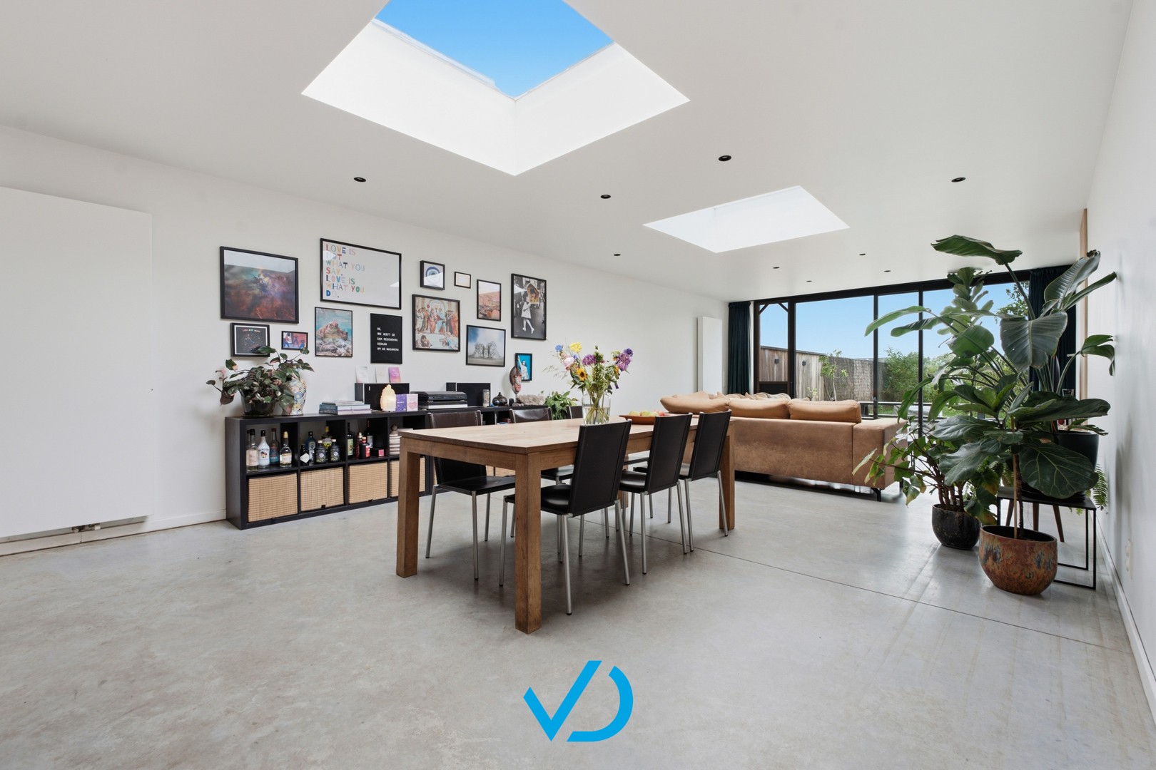 Instapklare, volledig gerenoveerde woning met zonnige tuin te Brielen! - foto 4