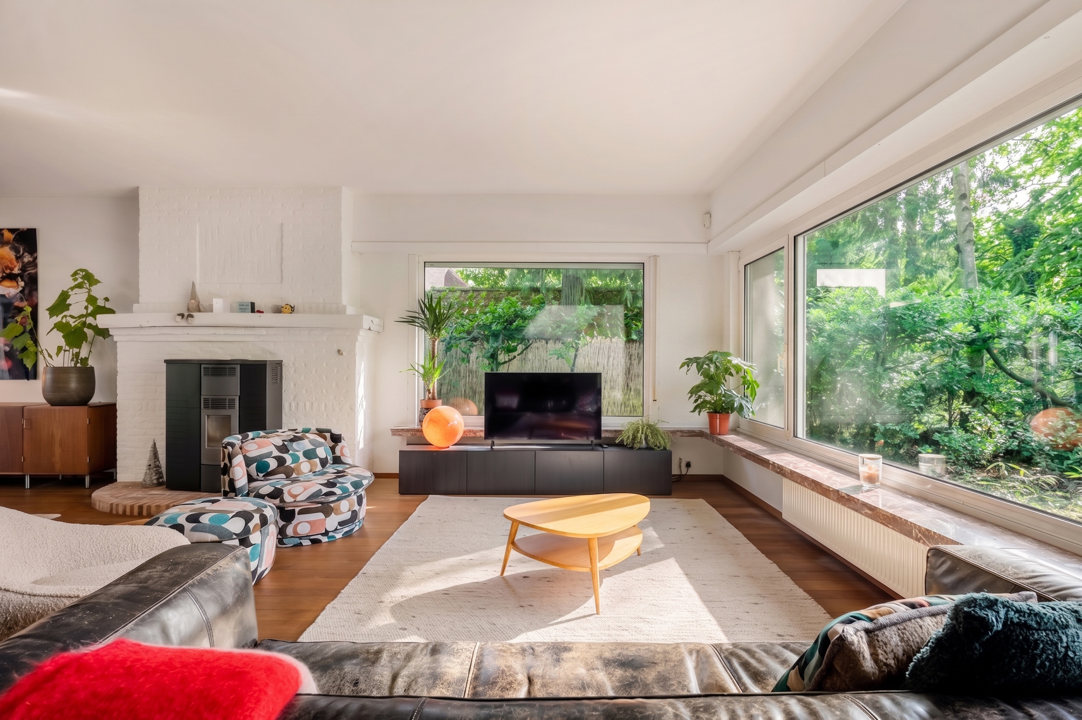 Instapklare laagbouwvilla met riante tuin omgeven door groen - foto 4