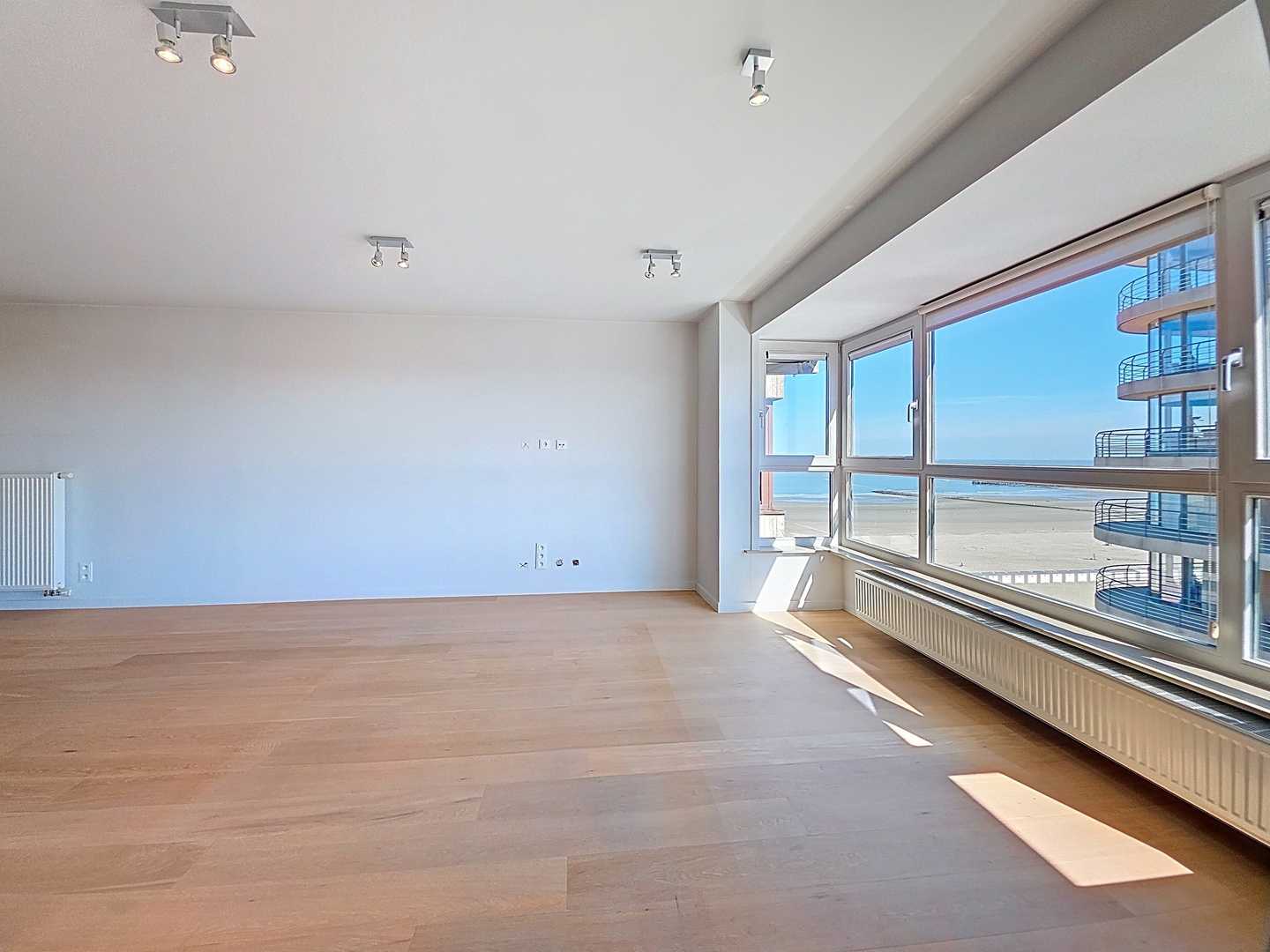 Luxueuze penthouse met zijdelings zeezicht en terras - foto 5