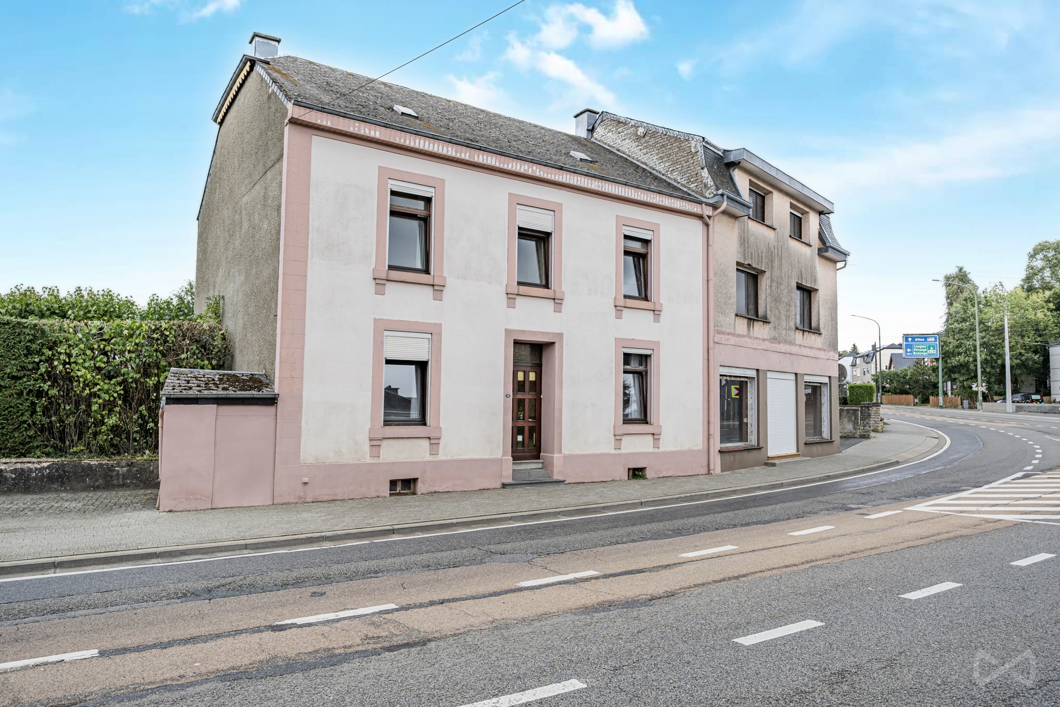 Maison à vendre à Aubange avec 4 chambres - photo 1