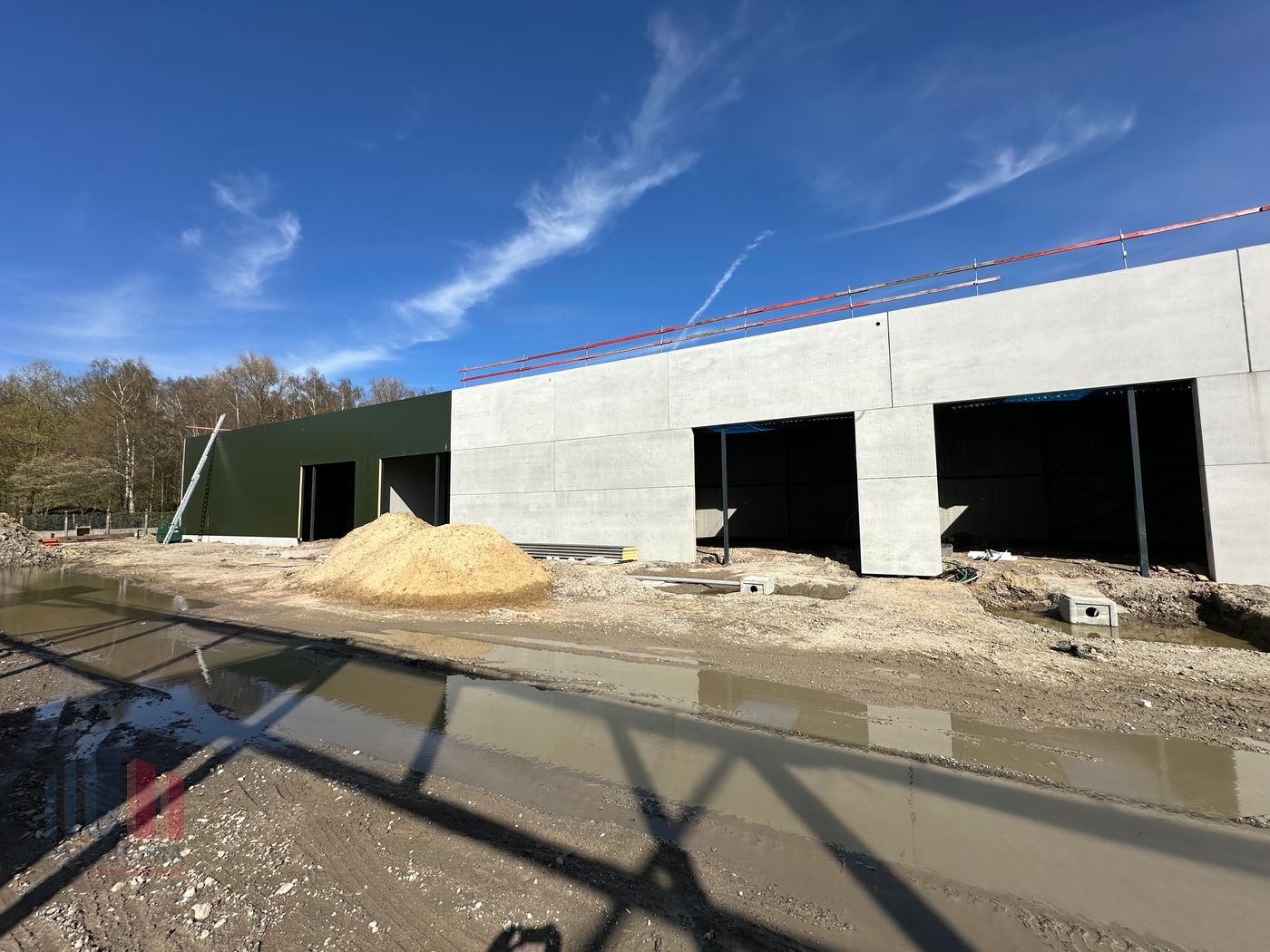 Nieuwbouw KMO-unit van 360 m² met 150 m² kantoorruimte te koop – Strategisch gelegen nabij E17 in Waregem - photo 4