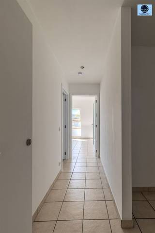 LICHTRIJK APPARTEMENT MET 2 SLAAPKAMERS IN CENTRUM GERAARDSBERGENRichtprijs : 199.000 euro Dit appartement is gelegen in een kleinschalig...