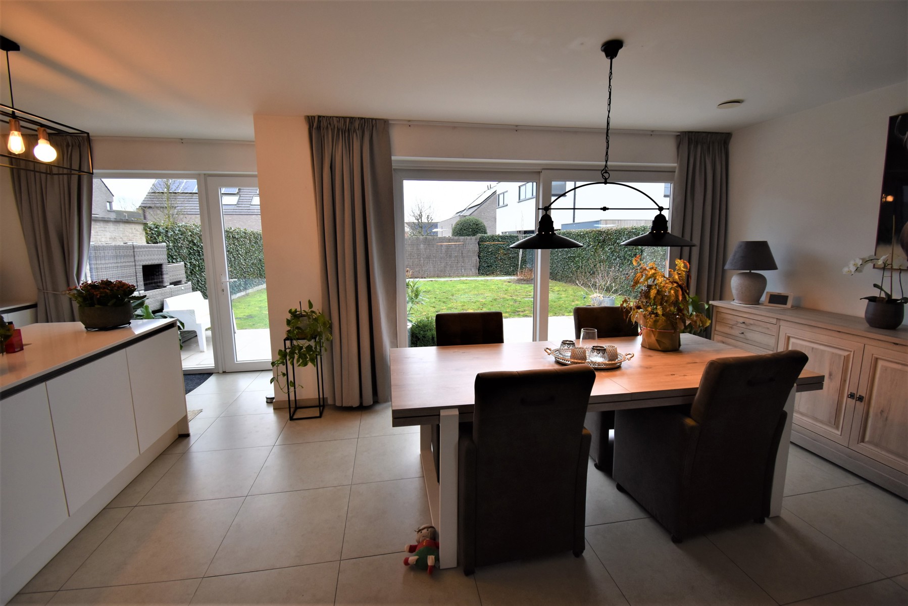 Recente gezinswoning met 3 slaapkamers - foto 5