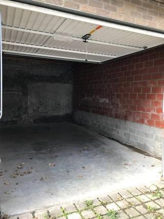 Garage à louer à Izegem