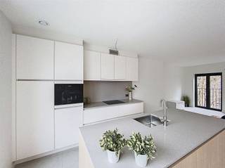 Prachtig nieuwbouw duplex appartement te huur nabij het Eilandje, MAS te AntwerpenOntdek dit volledig afgewerkt appartement - in loftstijl - in een...