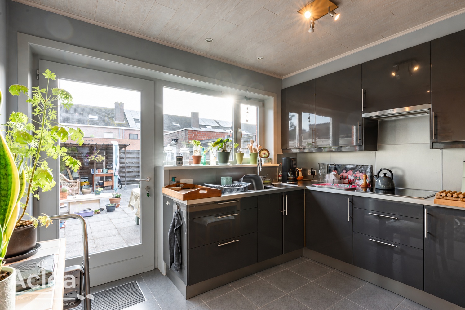Goed gelegen woning met 3 slaapkamers én garage - foto 5