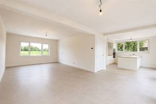 <p><span>Renovated 3-bedroom detached home in Waasmunster.</span></p><p><span>Located near various cycling and hiking trails, close to the center of Waasmunster and "De Ruiter", with good access to the E17 and N41.</span></p><p><span> </span></p><p><span>Layout: </span></p><p><span>Ground floor: </span></p><p><span>- Entryway with separate toilet and sink</span></p><p><span>- Living room</span></p><p><span>- Dining room</span></p><p><span>- Fully equipped kitchen, featuring an induction cooktop, refrigerator, dishwasher, double sink, cabinets on both sides of the kitchen island, etc.</span></p><p><span>- Utility room with connections for a washing machine, dryer, and potentially a larger freezer </span></p><p><span>- Garden with a landscaped terrace </span></p><p><span> </span></p><p><span>1st floor:</span></p><p><span>- Hallway</span></p><p><span>- Bedroom 1</span></p><p><span>- Bedroom 2</span></p><p><span>- Bedroom 3 </span></p><p><span>- Office </span></p><p><span>- Bathroom with walk-in shower, double vanity, and second toilet </span></p><p><span> </span></p><p><span>Additional features: </span></p><p><span>- Underfloor heating on the ground floor</span></p><p><span>- Hot/cold air conditioning in the bedrooms </span></p><p><span>- Driveway for two cars </span></p><p><span>- 10,000-liter rainwater tank</span></p><p><span>- Available immediately </span></p><p><span> </span></p><p><span>Details: </span></p><p><span>- The house is still being painted </span></p><p><span>- Grass is still being seeded </span></p><p><span>- The driveway, second terrace at the back, and path by the rear sliding window are still being laid with gravel </span></p><p><span> </span></p><p><span>Are you interested in this apartment in Wilrijk? Are you looking for other real estate or would you like to know the value of your property? </span></p><p><span>Then you’ve come to the right place at BOLT Immo! We’d be happy to help you.</span></p><p><span> </span></p><p><span> </span></p>
