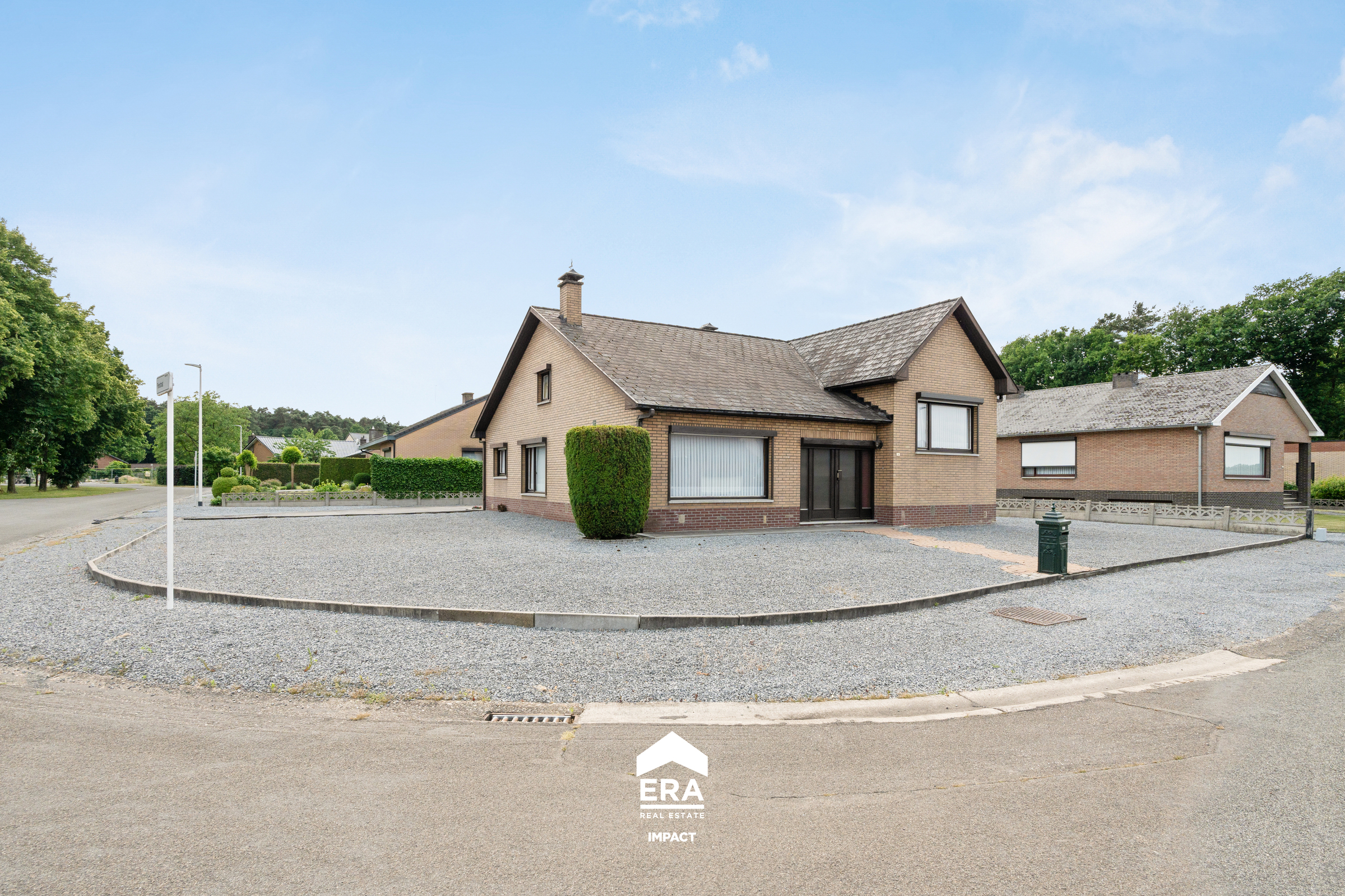 Te renoveren woning nabij het centrum van Opglabbeek - foto 1