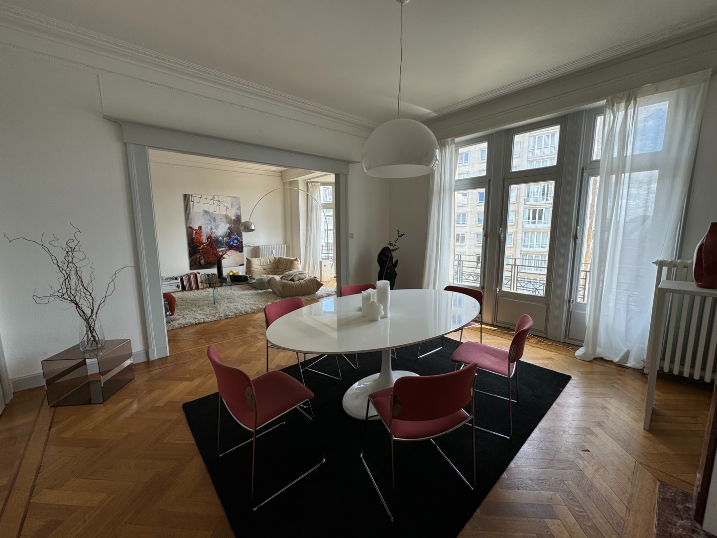 Prachtig appartement op de 5de verdieping met 2 slaapkamers. - foto 2