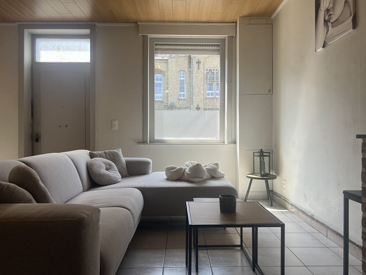 Te renoveren woning met 4slaapkamers en tuin nabij Roeselare - foto 3