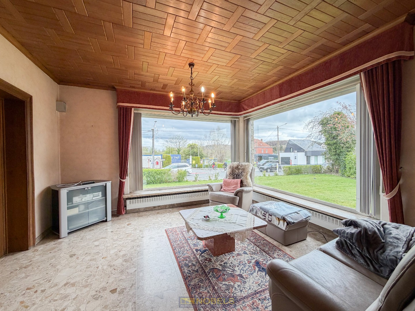 Te koop, Te renoveren gezinswoning met ruime garage op centrale ligging te Brakel! - foto 5