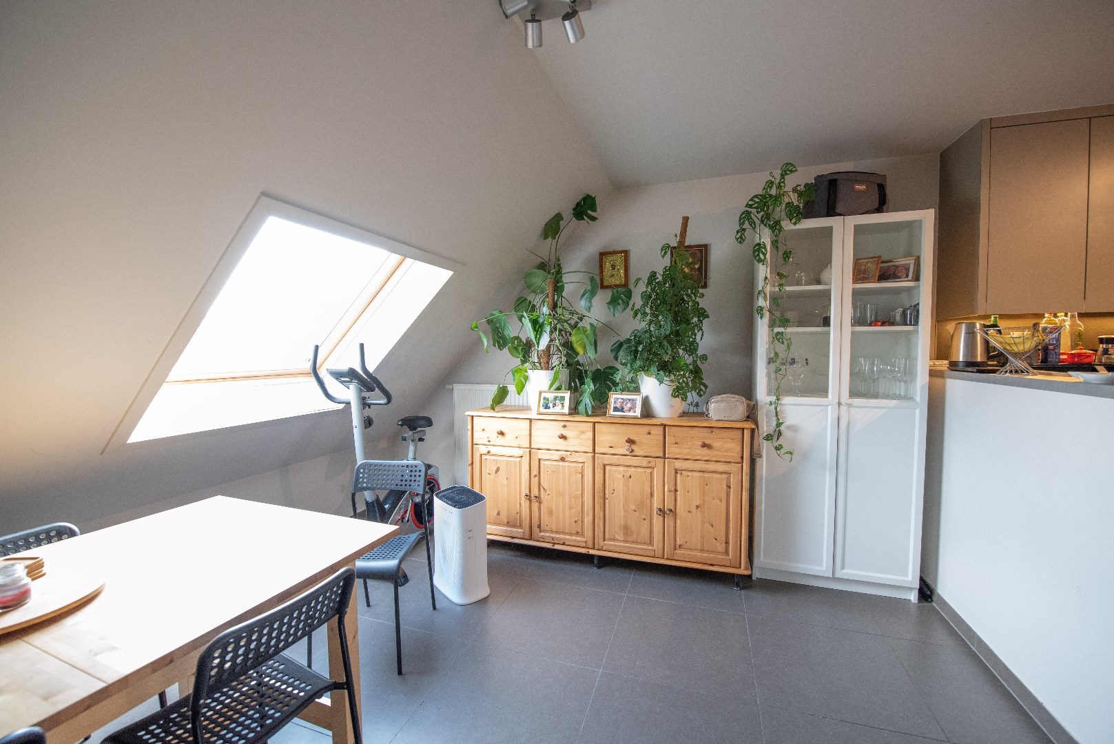 Instapklaar en lichtrijk appartement te huur in Waregem - foto 5