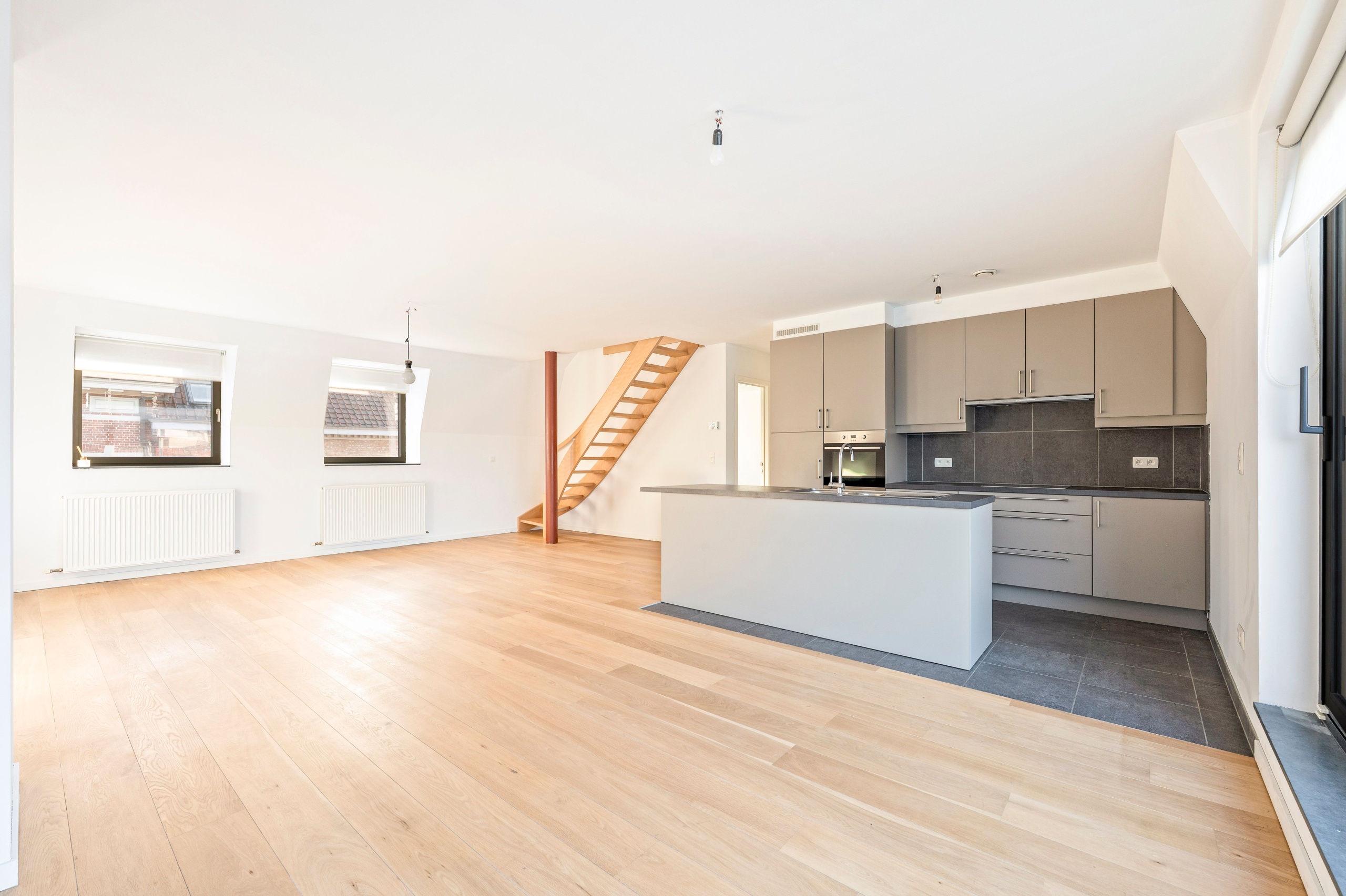 Apartment for rent in Schoten with 4 bedrooms - photo 5