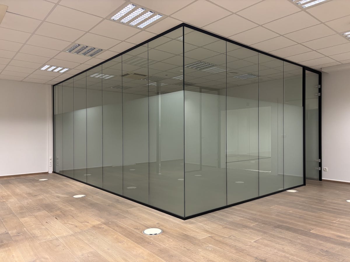 Kantoorruimte 320 m² mét parking aan kleine ring Hasselt - foto 4