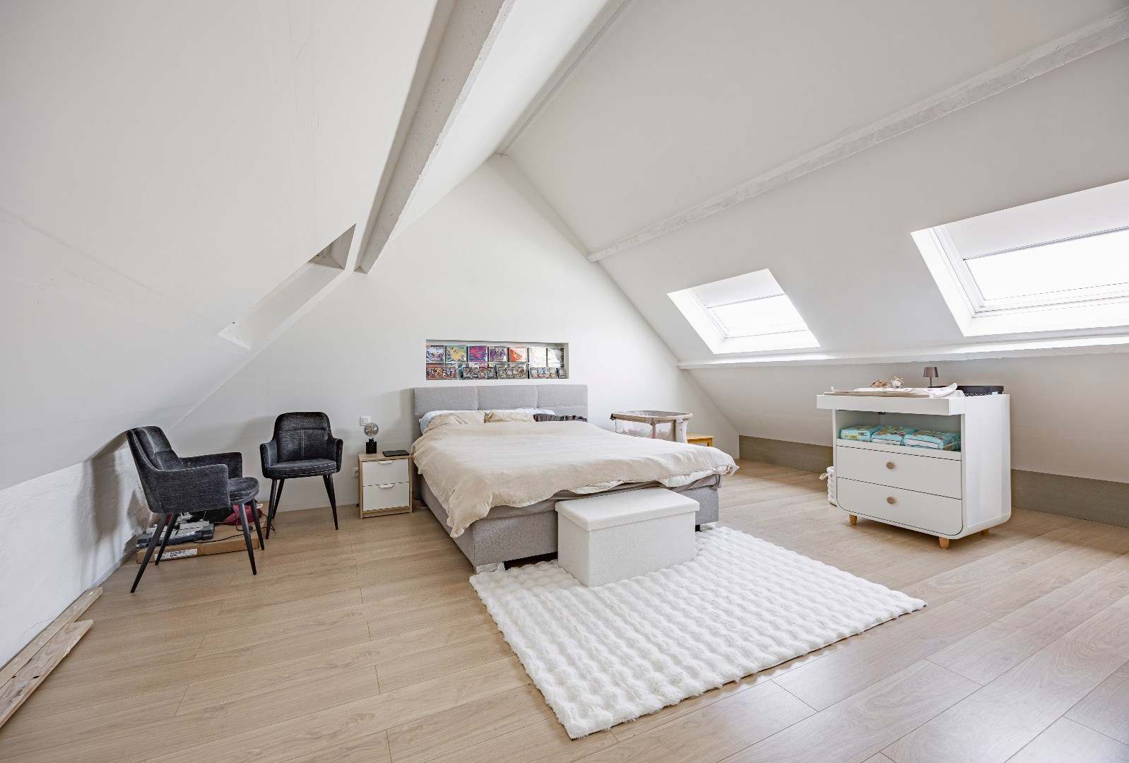 Ruim en energiezuinig appartement met 3 slaapkamers, ruim terras en privatief tuingebruik - foto 1