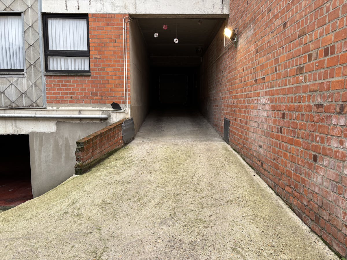 Parking at a prime location! - photo 4