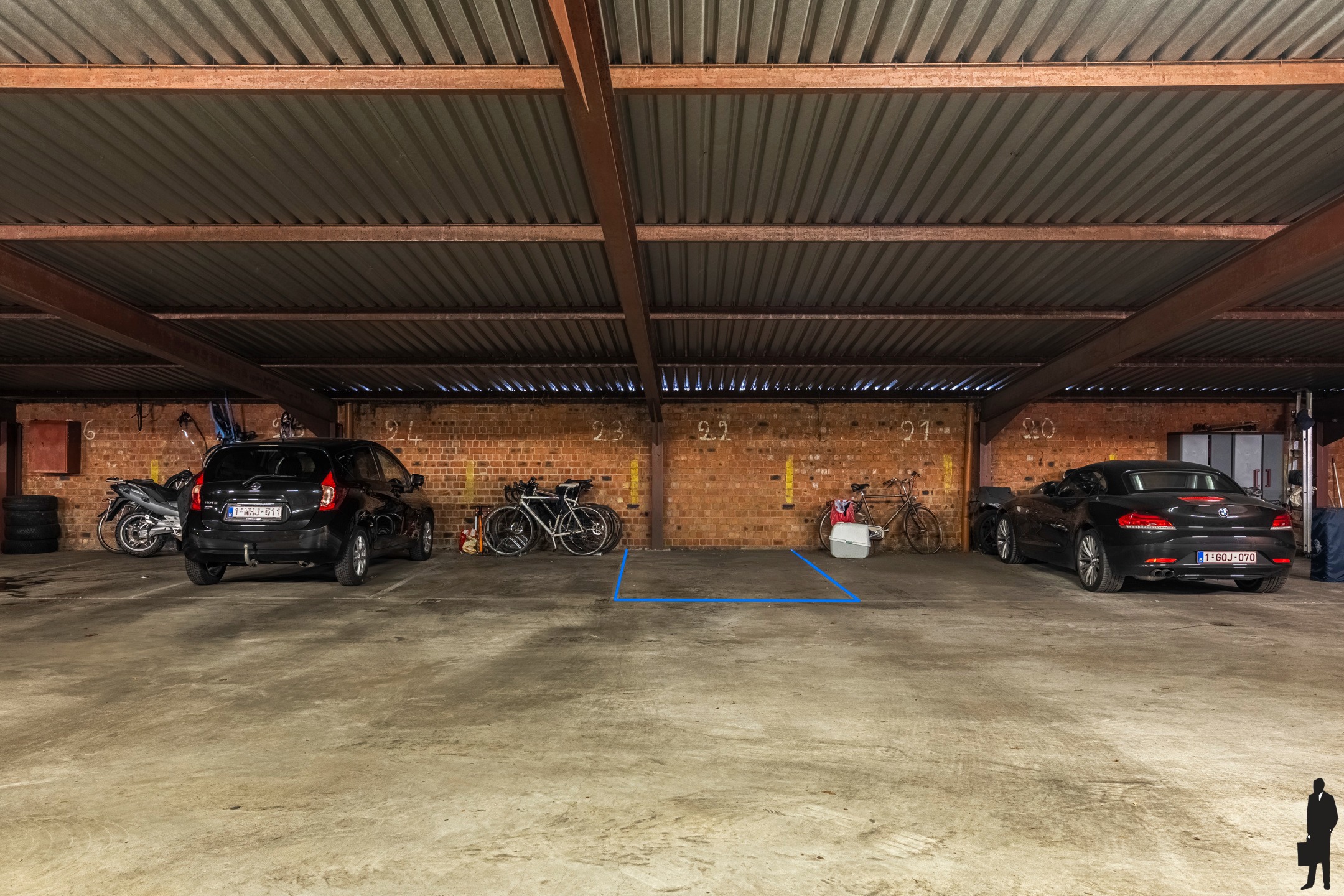 Autostaanplaats in overdekt garagecomplex te Wilrijk  - foto 2