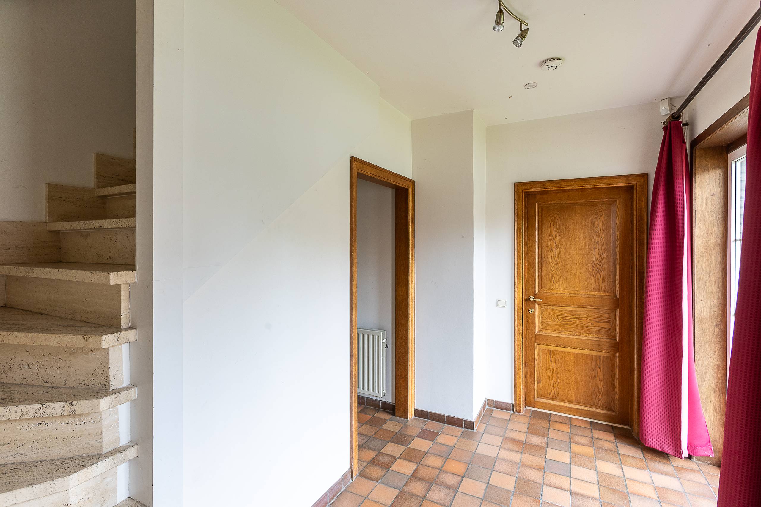 Multifunctionele woning met 4 slaapkamers en praktijkruimte - foto 2