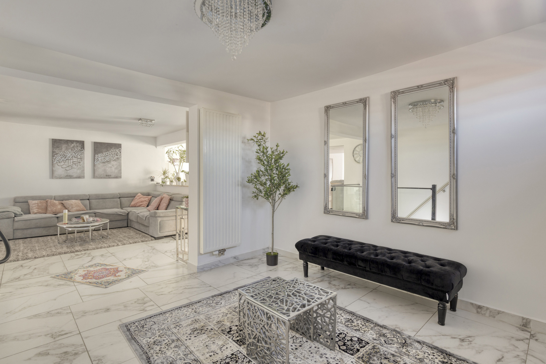 Ruime bel-etage met 4 slaapkamers en handelsruimte - foto 2