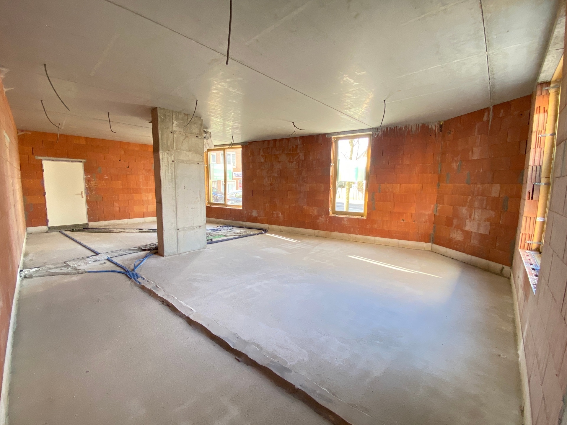 Surface commerciale casco avec emplacement de parking - photo 5