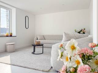 STIJLVOLLE OPEN BEBOUWING met moderne afwerking, lichtrijke leefruimte en vier ruime slaapkamers in het GLOOIENDE LANDSCHAP VAN MAARKEDAL. Dankzij...