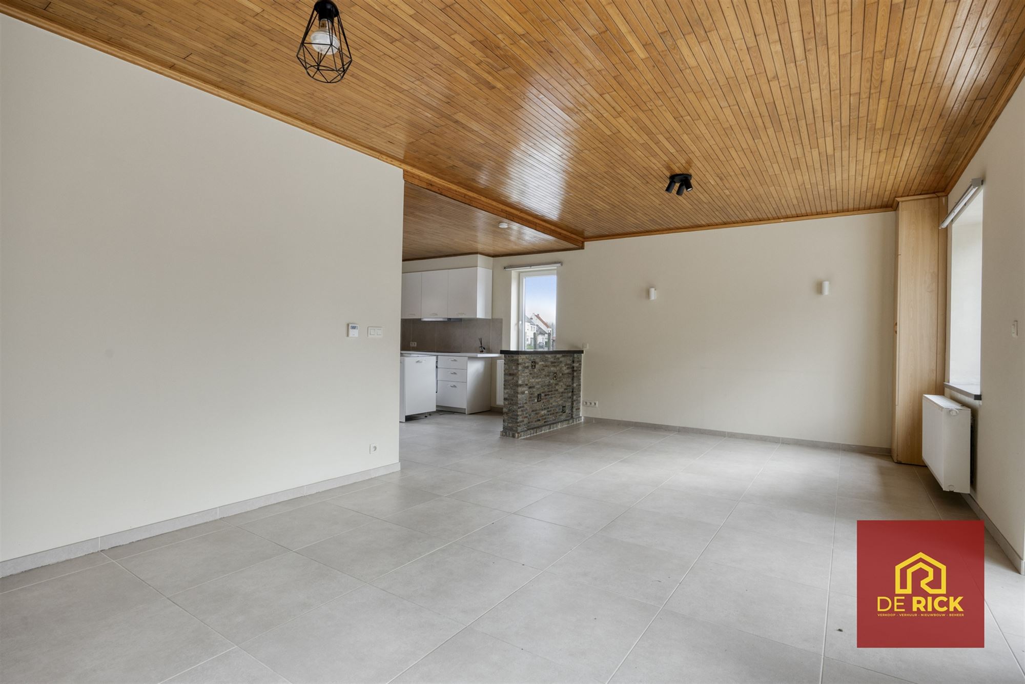 3 Gevel woning met garage - foto 4