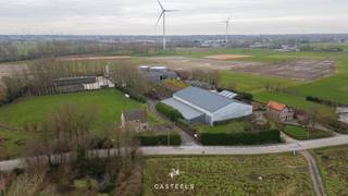 Ontdek dit uitzonderlijke project dat veelzijdigheid en toekomstpotentieel combineert. Dit uitgestrekte terrein van maar liefst 54.900 m² biedt...