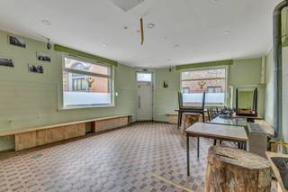 Voor meer info of een bezoek, bel 054 69 39 31 - Op zoek naar een eigendom met karakter én tal van mogelijkheden? Dit te renoveren café met woonst...