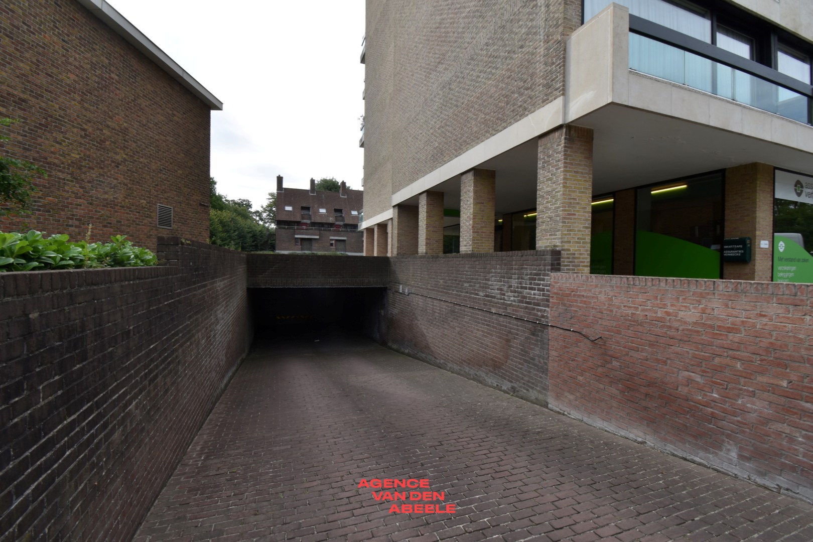 Ondergronde staanplaats langs de Komvest te Brugge - foto 1