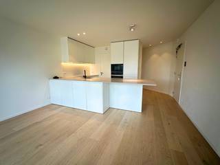 Prachtig nieuwbouw appartement gesitueerd in het hartje van Duinbergen, ter hoogte van het Stübbenpark. Het duplexappartement is gelegen op...