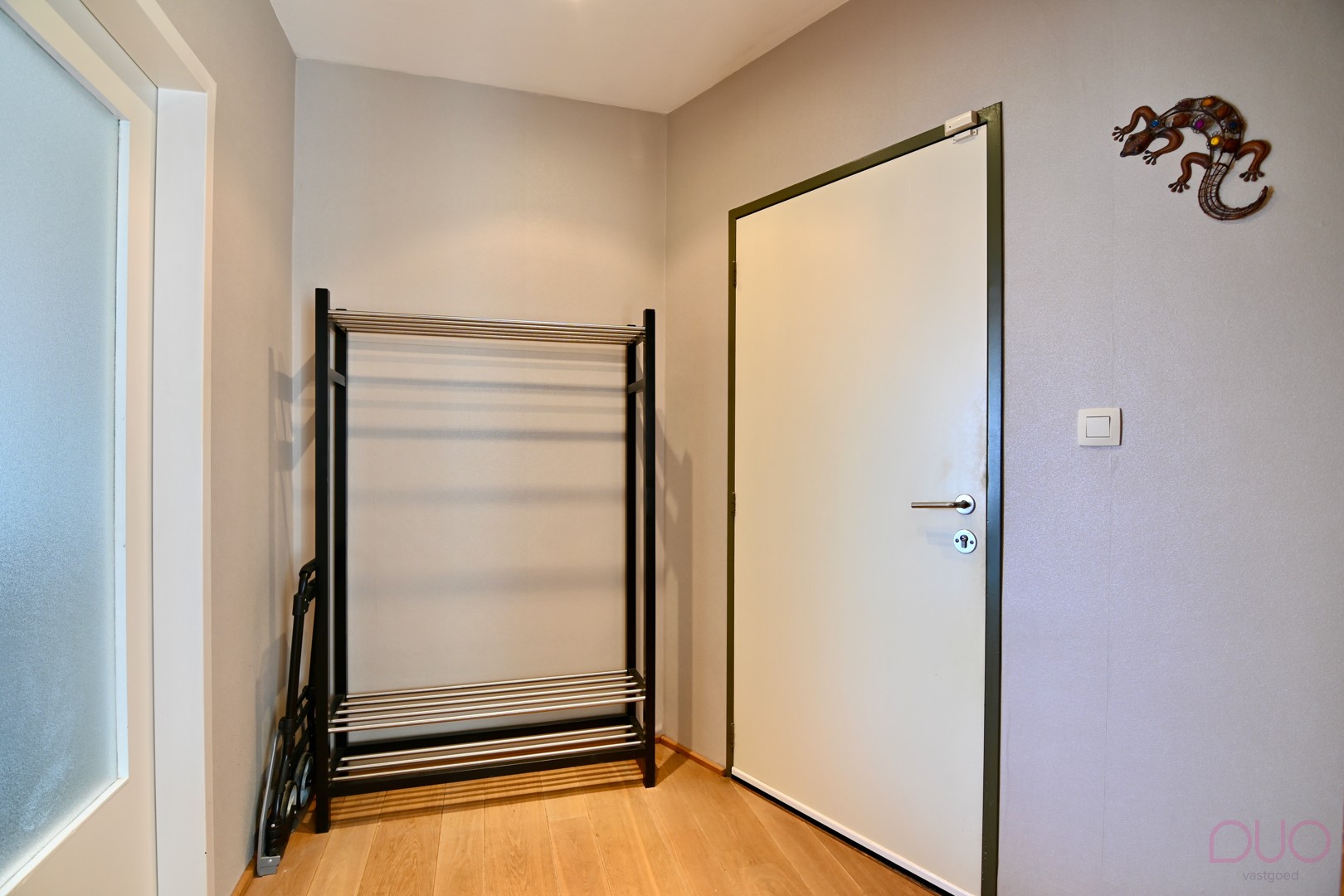 Centraal gelegen instapklaar appartement met drie slaapkamers en terras - foto 4