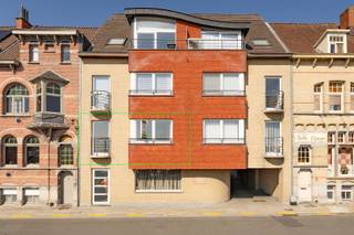 Dit appartement (BJ 2003) bevindt zich op de EERSTE VERDIEPING (bereikbaar via trap en lift) van de kleinschalige residentie “Marie-Louise” in...