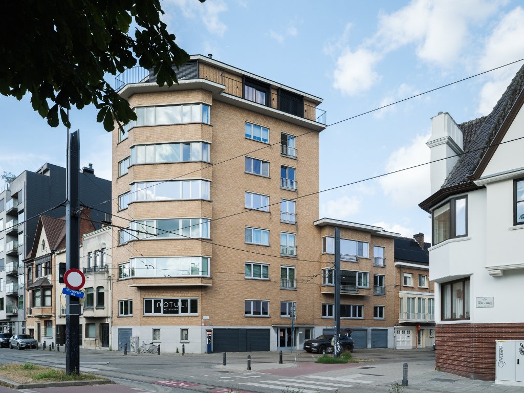 Ruim en karaktervol hoekappartement (bvo 151 m²) met drie slaapkamers in centrum Gent - photo 2