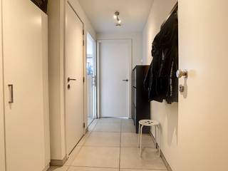 LIGGING:Hier kan je genieten van een uiterst centrale ligging. Warenhuizen, scholen, horeca en het station bevinden zich op...