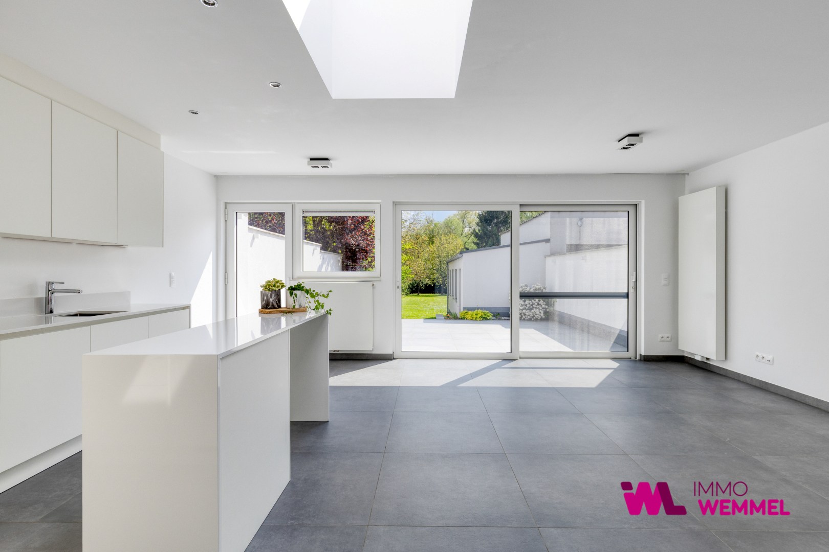 Maison de plain-pied entièrement rénovée avec finition moderne - photo 4