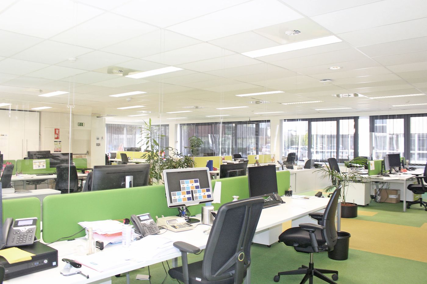 1.980 m² kantoren nabij R0 - foto 3