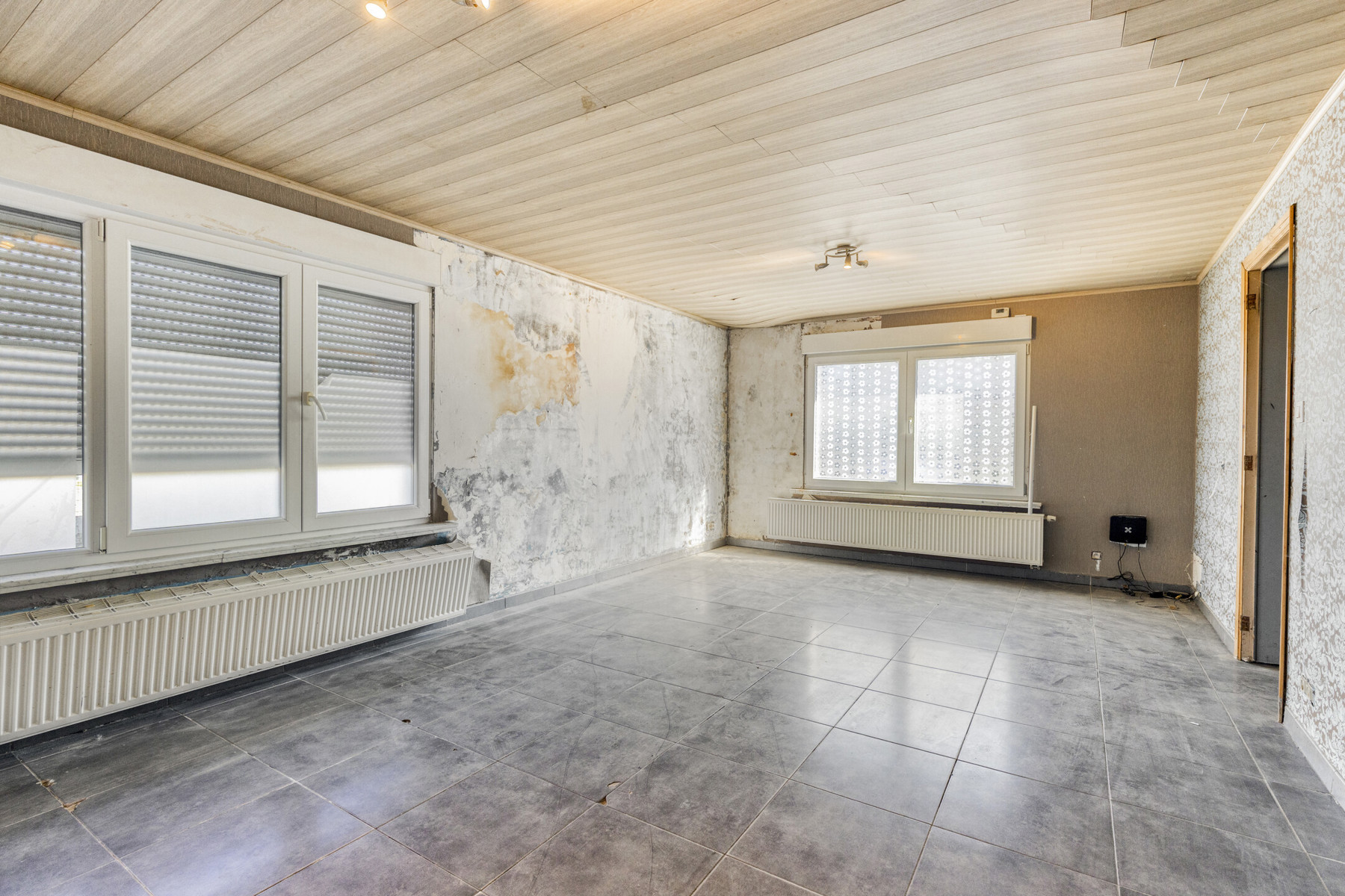 Te renoveren halfopen bebouwing met 3 slaapkamers - 621 m² - foto 5