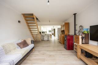 Gerenoveerde woning met 3 slpk's op unieke locatie te BeerseEPC: B-label | Diepe tuin | Elektriciteit conform! | Asbestveilig!Omschrijving:We...