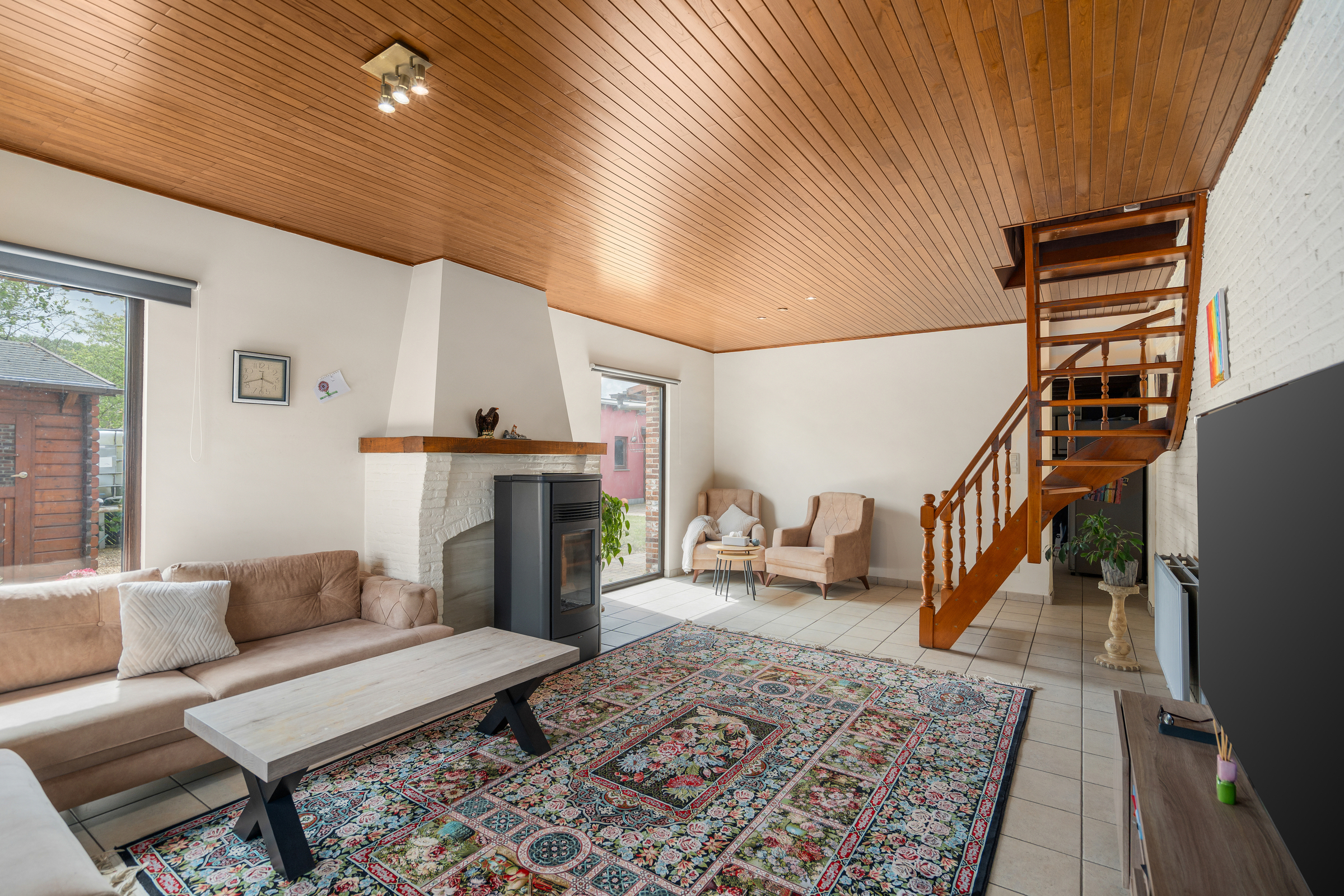 Instapklare woning met 3 slaapkamers, tuin en garage - foto 2