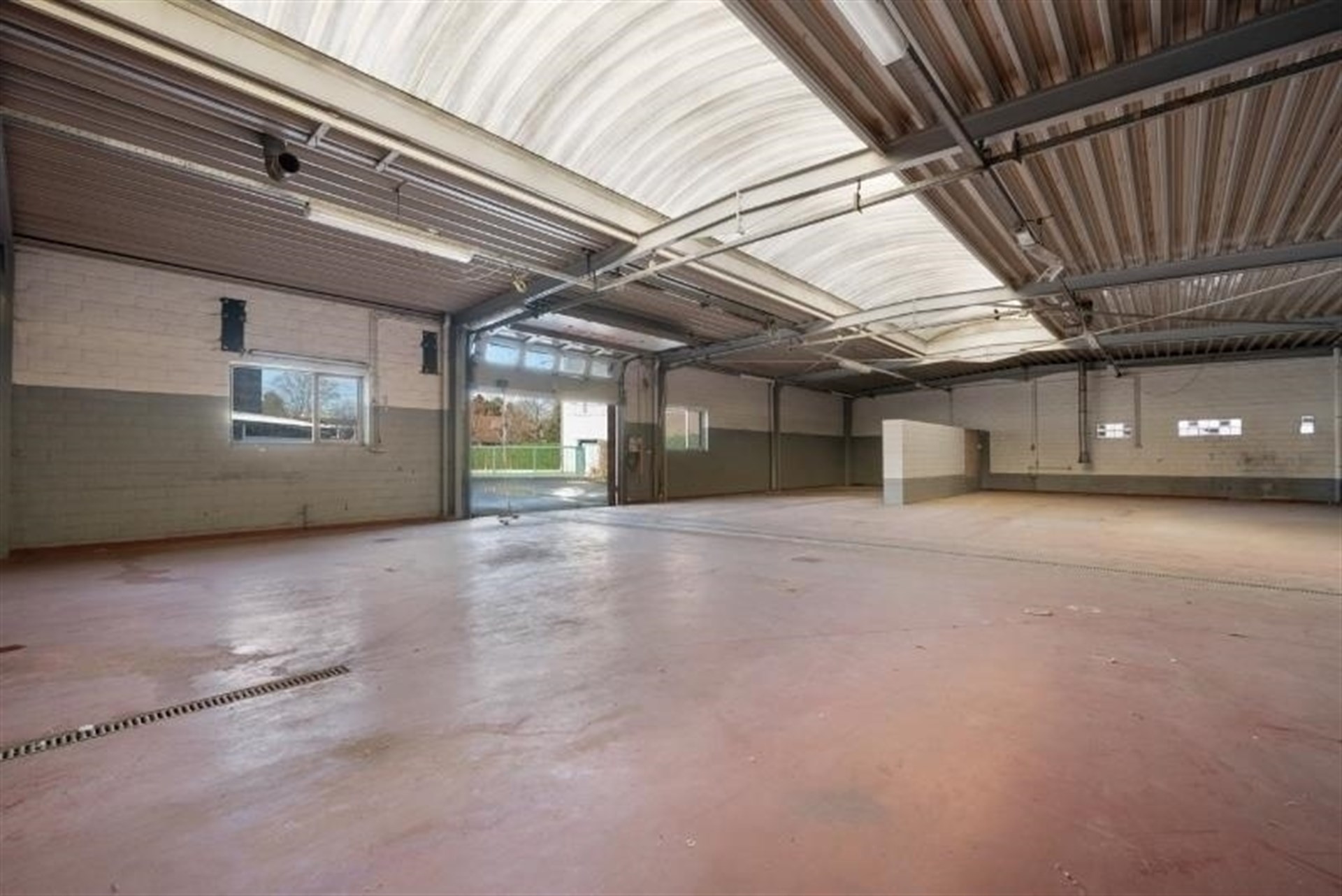 Commercial for rent in Aalst - photo 2